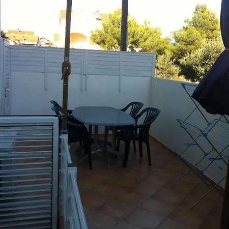 Apartman Leeloo Apartamento *