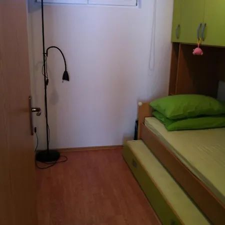 Apartman Leeloo Apartamento *