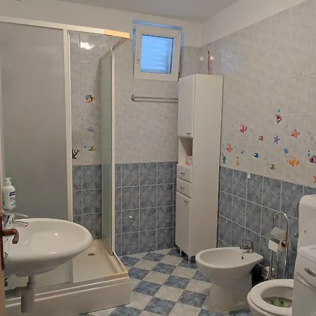 Apartman Leeloo Apartamento *